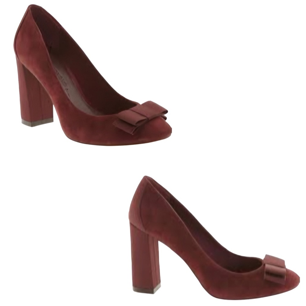 Banana Republic, Lillian Suede Bow Pumps
